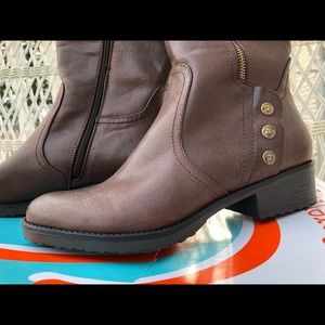 baretrap shoes on sale